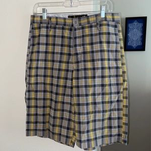 Mens 32W Elixir plaid shorts